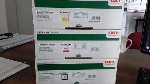 OKI C5850/C5950/MC560 Original Cartridges (brand new/sealed)