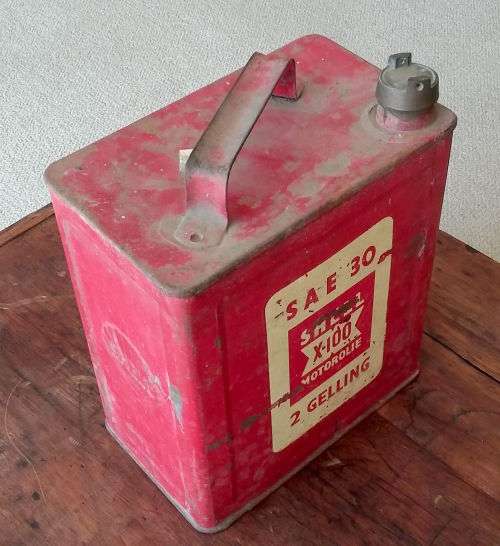 Vintage 2 Gallon Shell X-100 S.A.E. Motor Oil Tin