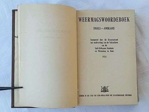 1954 SADF Weermagswoordeboek Engels - Afrikaans