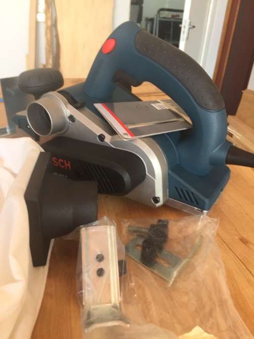 Bosch electric planer GHO 40-82c 850Watt. professional. Exceptional condition. In Metabox.
