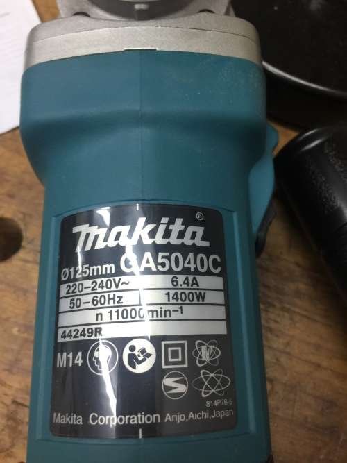Makita grinder GA 5040c 1400 watt 125m  Brand brand new in original box