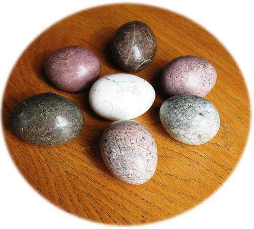 7 X HEAVY AFRICAN STONE EGGS * HANDMADE AND POLISHED * SEVEN EGGS *