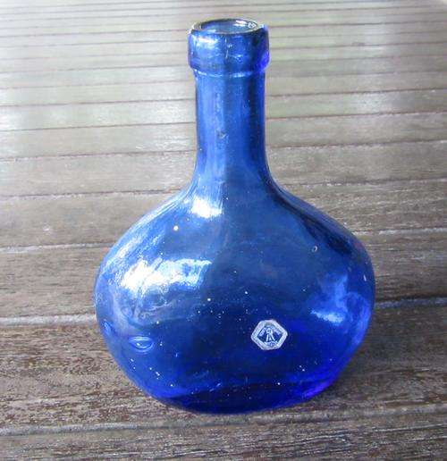 HANDMADE VIDRIOS LEVANT BOTTLE