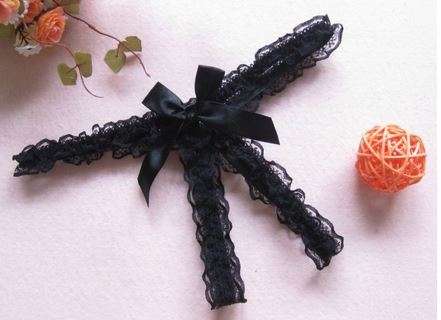 Sexy Lace Crotchless Panty (Black - Medium)