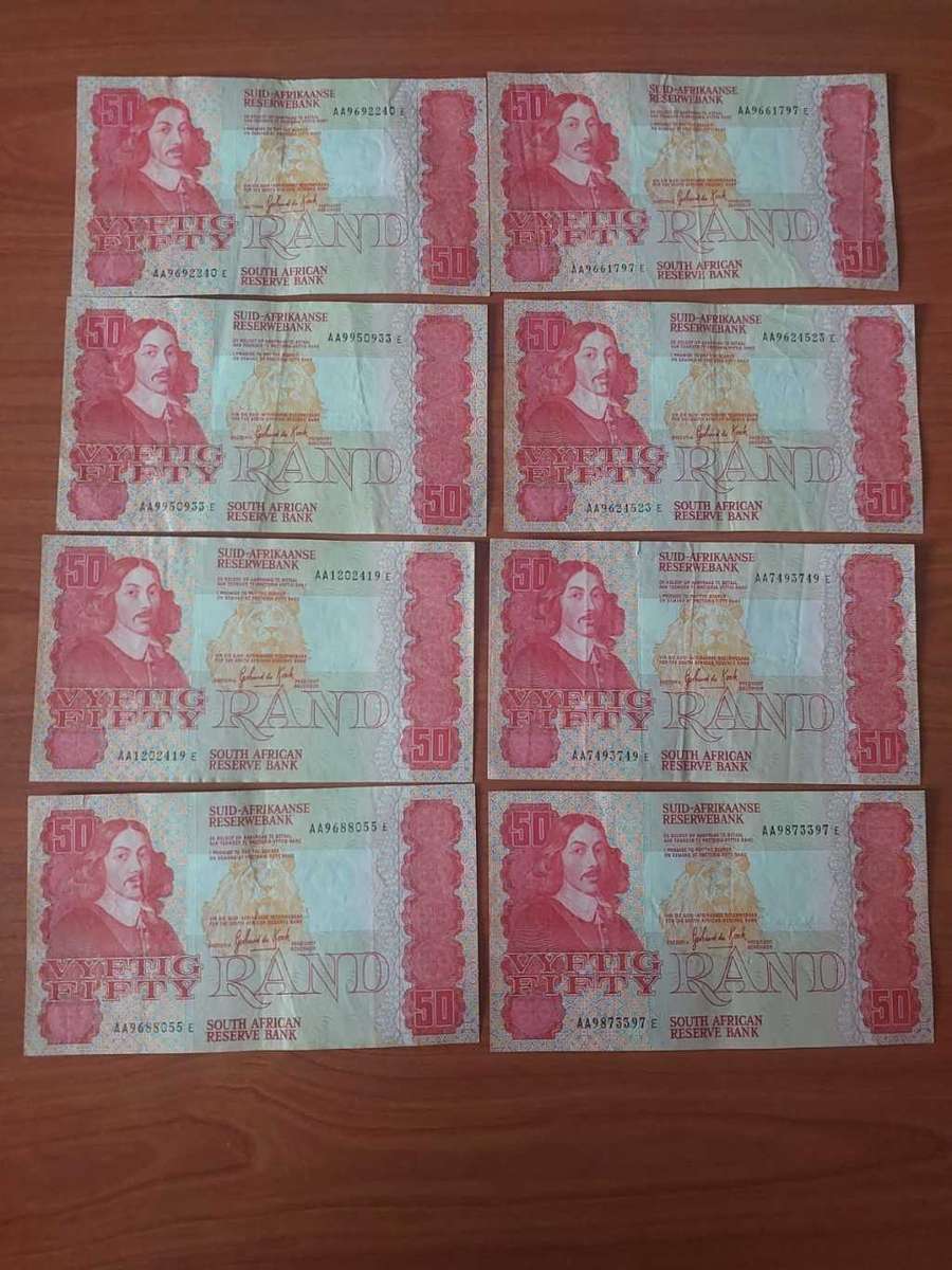 8 x AA Gerhard de Kock R50 notes