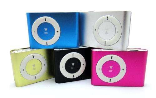 Silver MP3 Metal Clip Player + FREE Cable