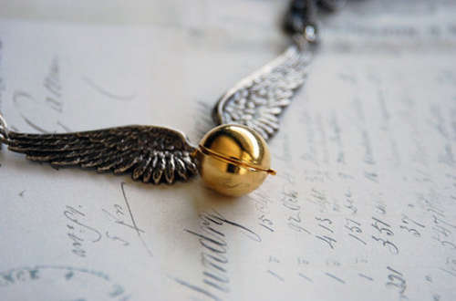 **HARRY POTTER** The Golden Snitch Necklace!!