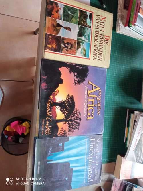 COLLECTION OF cOFfee TABLE BOOKS,