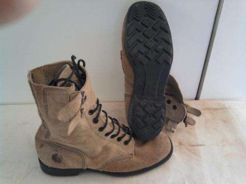 Boots size 10. Possibly rhodesian/koevoet?