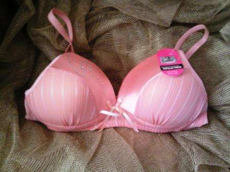 100% BRAND NEW Peach Padded Bra (36A but will fit 34A)