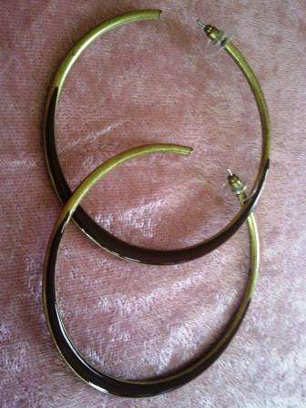 100% BRAND NEW Ginger Mary Hoop Earrings - STUNNING