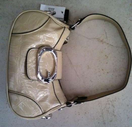 STUNNING 100% AUTHENTIC GUESS HANDBAG - BRAND NEW! Retails R899! BEAUTIFUL!