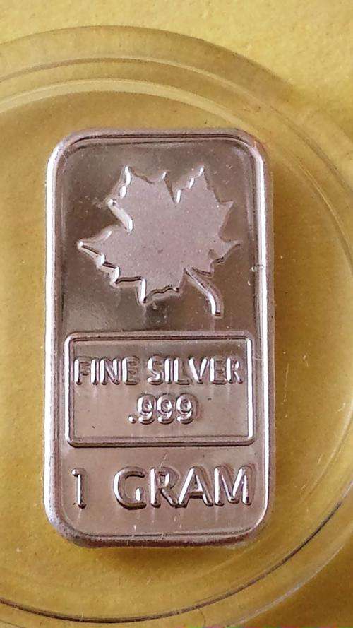 Solid .999 Pure Silver 1g Canadian Maple BAR - encapsulated!
