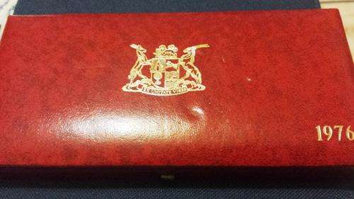 WOW! PROOF! 1976 INVESTOR'S ITEM - THE LONF PROOF SET - PROOF IN ORIGINAL SA MINT BOX!