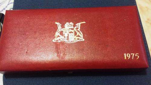LONGPROOF SET! SOUGHT AFTER! THE 1975 LONG PROOF SET IN ORIGINAL SA MINT BOX! VALUABLE!