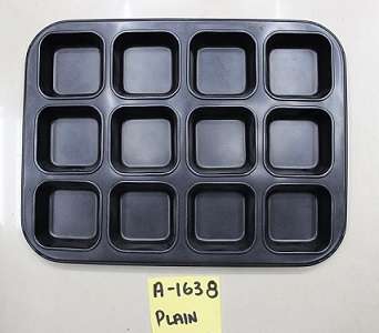 MUFFIN PAN 12 CUP SQUARE