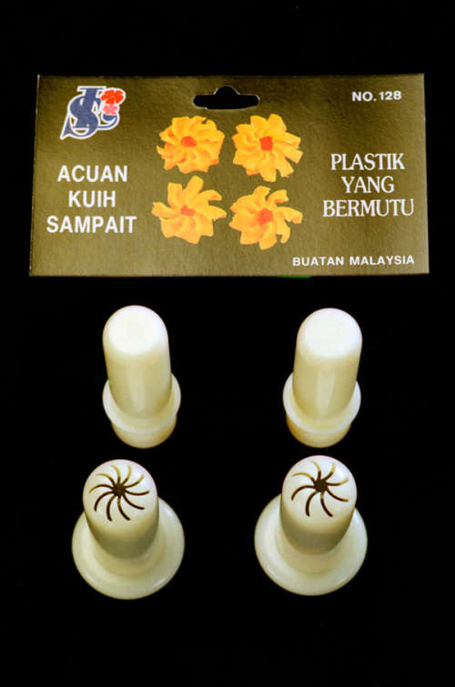 MALAYSIAN COOKIE PRESSER