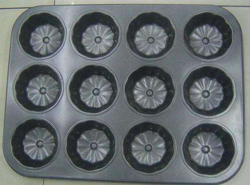 Decorative Muffin Pan 12 cup