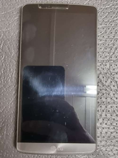 Lg G3 Smarphone + extra Phone (Please read the description before bid)