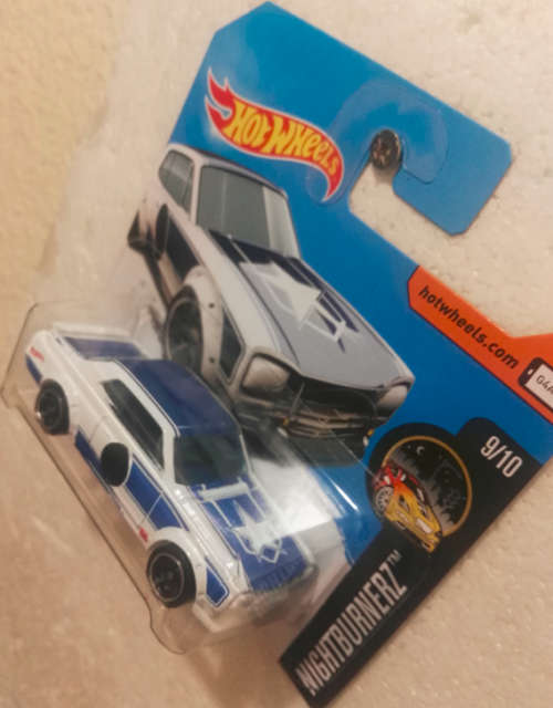 Hot Wheels Nissan Skyline 2000GT X