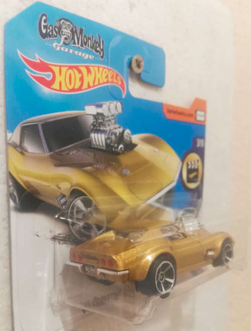 Hot Wheels '68 Corvette Gas Monkey Garage