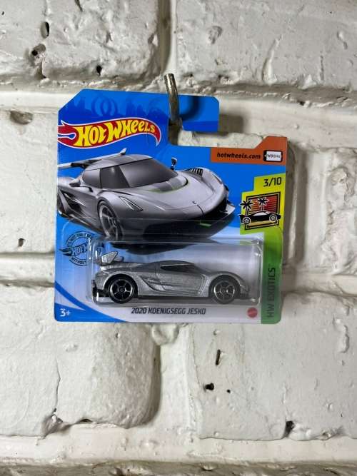 Hot Wheels 1/64 2020 Koenigsegg Jesco Silver