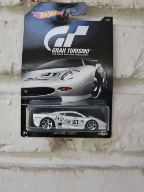 Hot Wheels 1/64 Jaguar XJ220 GT White