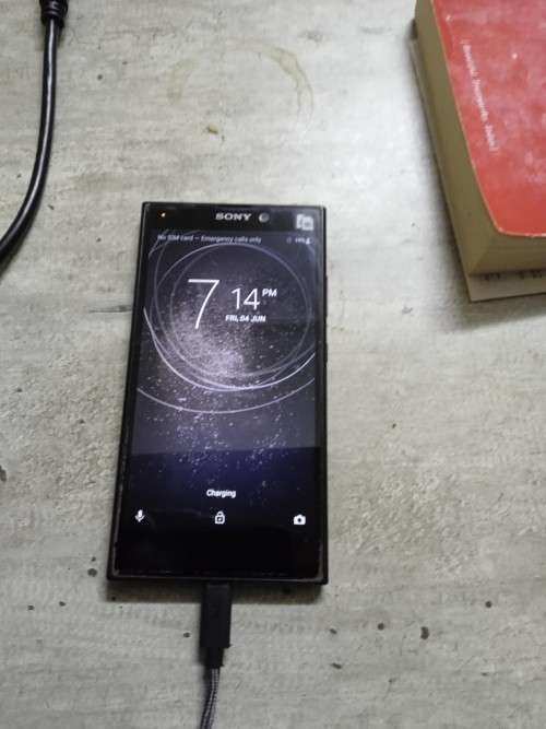 SONY XPERIA L2 SMART PHONE - GOOD CONDITION - FREE SHIPPING