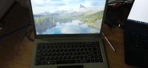 MECER LAPTOP FOR SALE CA01D02  - Great Condition - PRICE HAS BEEN RECTIFIED