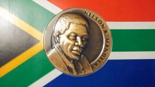 "NELSON MANDELA" Presidential Inauguration Bronze Medalion with COA