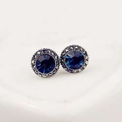 Pair of stylish lab sapphire stud earings