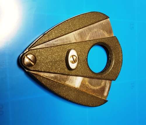 CIGAR CUTTER
