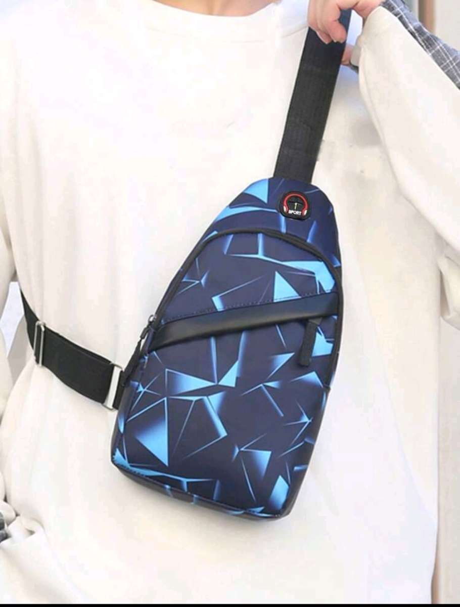 Korean chest bag men`s fashion camouflage men`s satchel shoulder bag Crossbody bag. Bought in Dubai