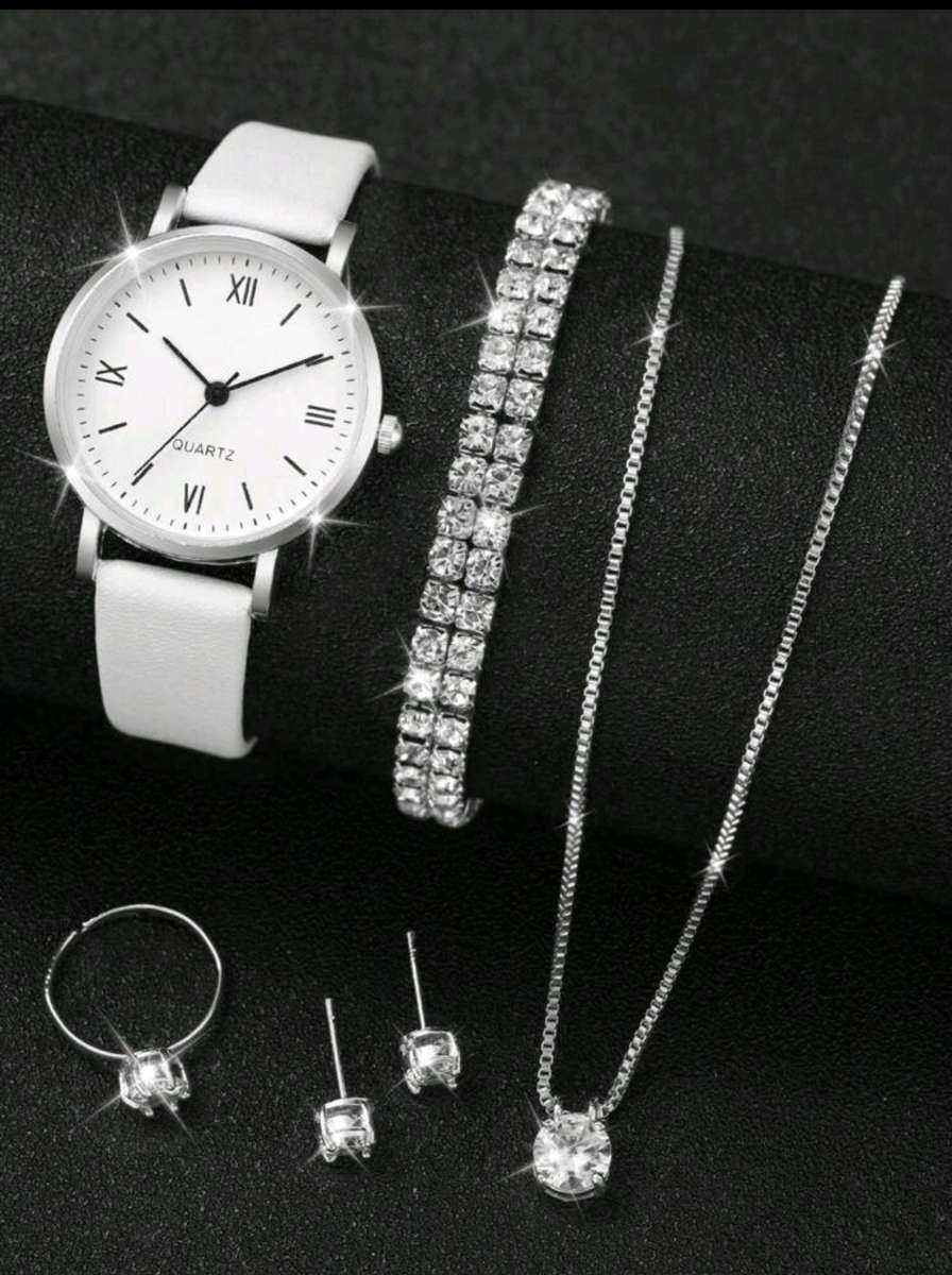 6pc woman Quartz Watch With diamond decor jewelry set