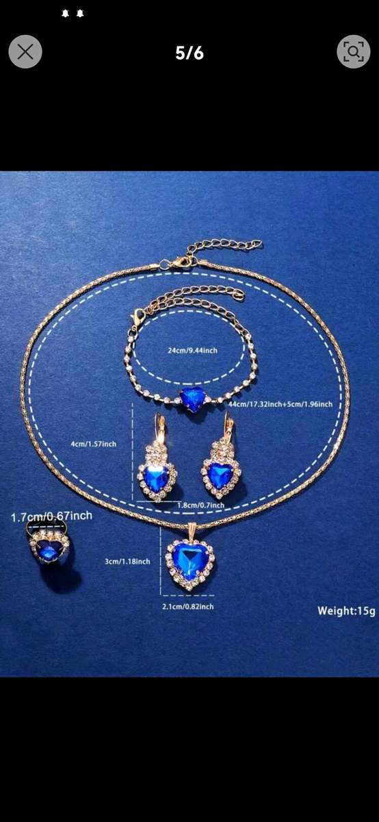 6pc luxurious woman Quartz Watch set with blue diamond decor