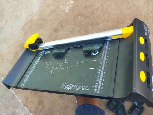Fellowes paper cutter