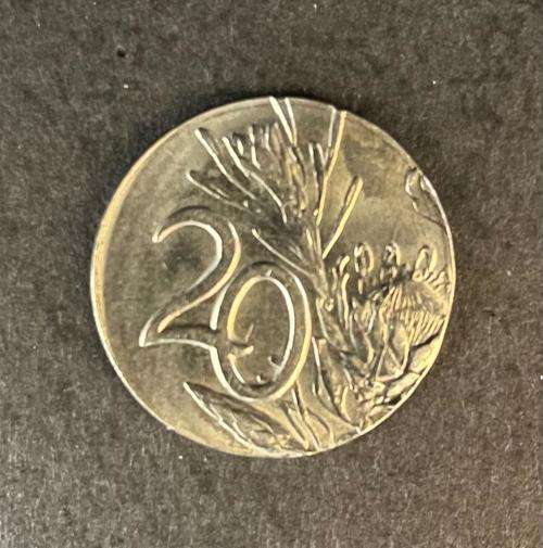 Rare 20c error coin - a beautiful rendition slightly smaller than a R1, one the best i have seen,unc