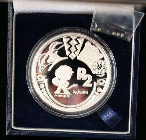 **The Countdown Has Begun!!! FIFA World Cup Commemorative R2 Crown (Silver) 2009 * Get yours NOW !!!