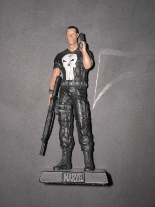 Eaglemoss Hand Painted Lead Marvel Figurine # Punisher #