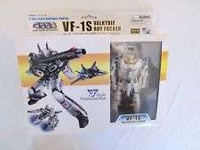 MACROSS ( ROBOTECH ) ROY FOKKERS VF-1S SKULL LEADER VALKYRIE 1/100 3 MODES TO TRANSFORM