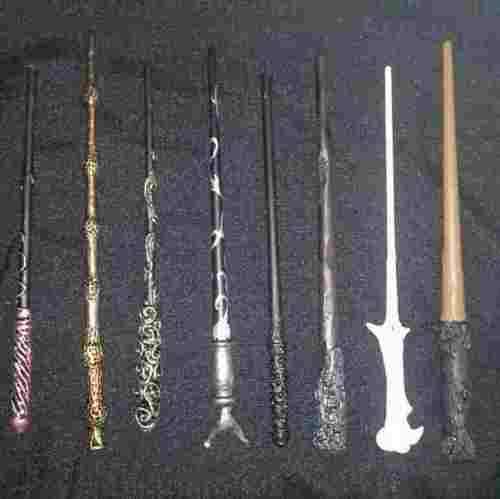 HARRY POTTER WANDS COLLECTION SET OF 8