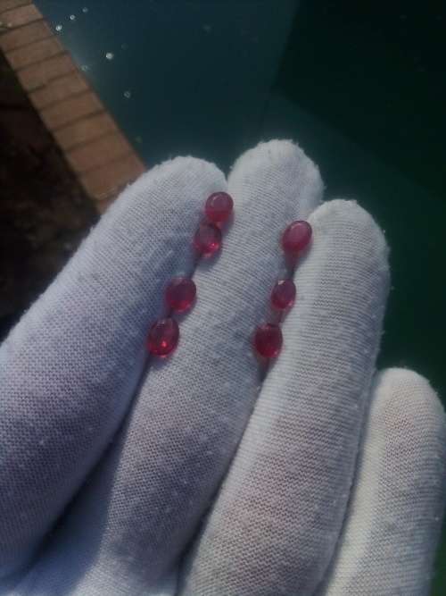 5 Ct Natural Ruby 7 Pc