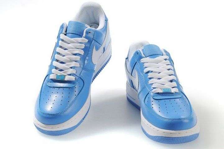 NIKE AIRFORCE ONE (AF1) SKY BLUE AND WHITE SIZE 7 - 11