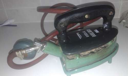 vintage THE RHYTHM no 375U GAS IRON
