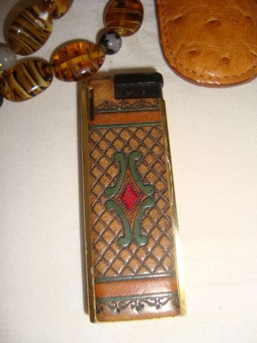 vintage WIN 5100 gas lighter from the 1970 s made in JAPAN