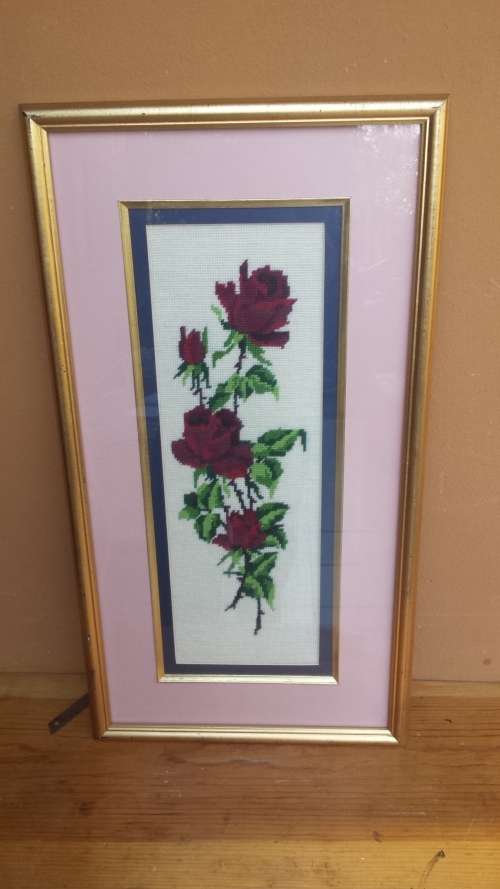 Beautiful red roses tapestry.