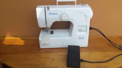 Empisal EM 250 sewing machine.