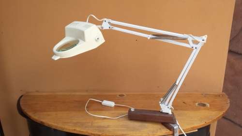 Awesome magnified extending light.