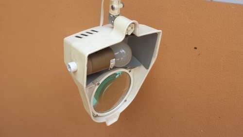 Awesome magnified extending light.