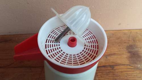 Lovely old plastic Pineware juicer.